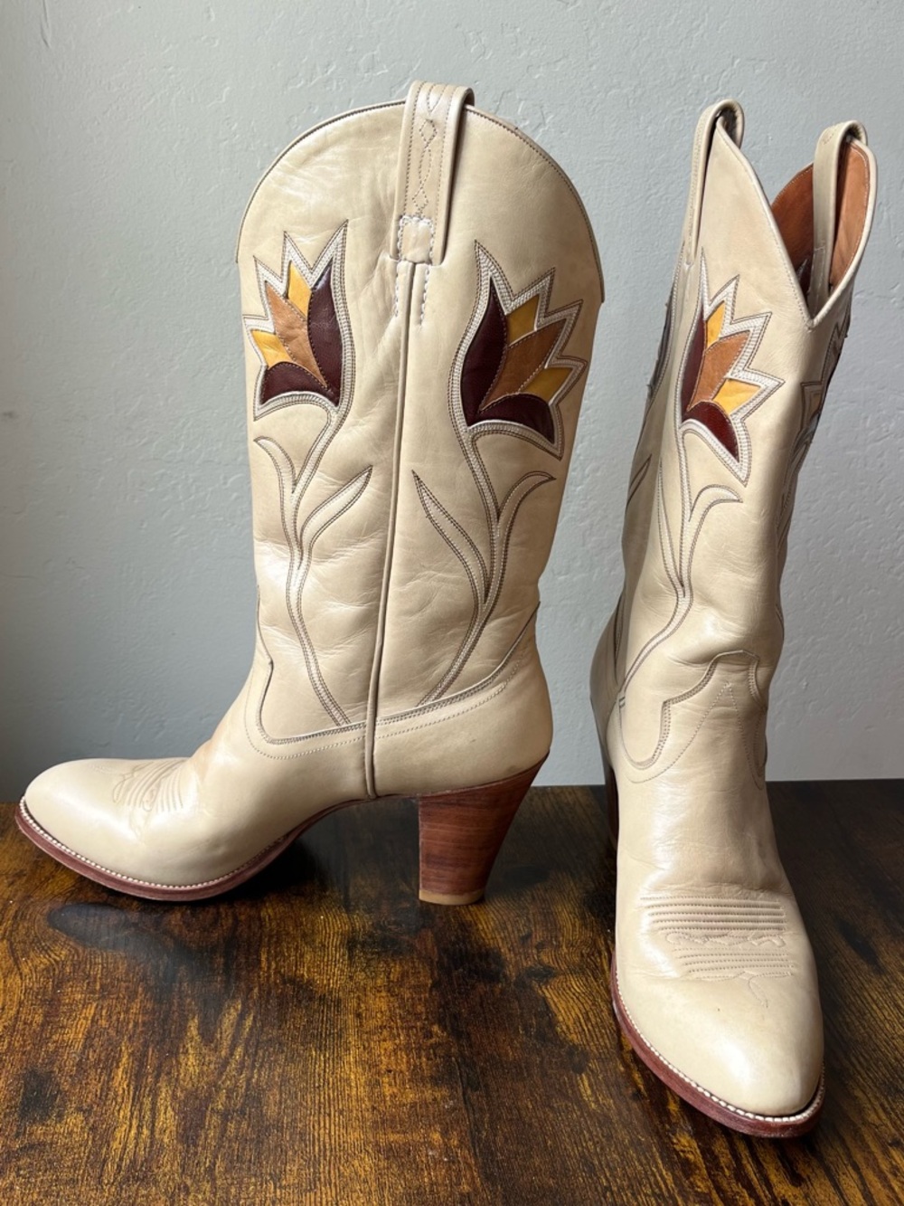 VINTAGE 70’s Dan Post Western Urban Cowboy Boot, Women’s 9N